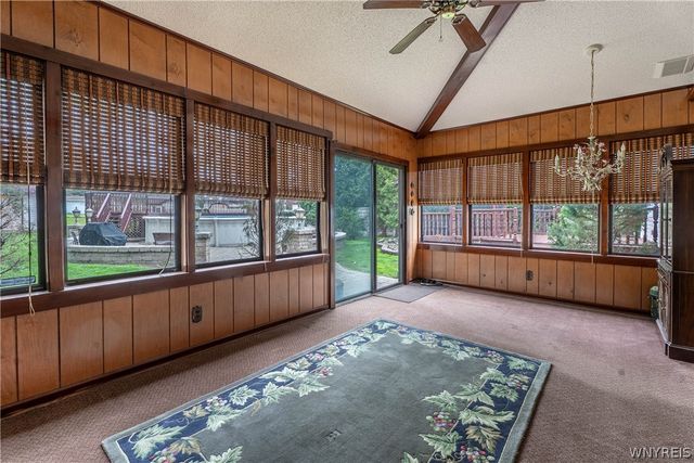 8010 Crestview Drive, Niagara, NY 14304