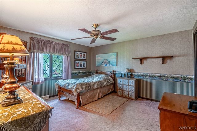 8010 Crestview Drive, Niagara, NY 14304