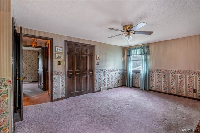 8010 Crestview Drive, Niagara, NY 14304