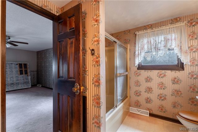 8010 Crestview Drive, Niagara, NY 14304