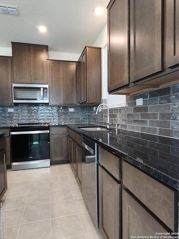 14839 Vance Jackson Rd Apt 604, San Antonio, TX 78248