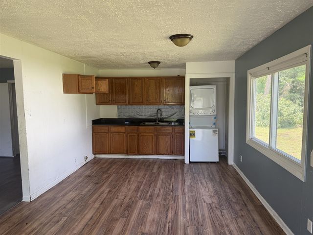 418 Franklin Road, Pontiac, MI 48341