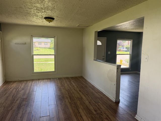 418 Franklin Road, Pontiac, MI 48341