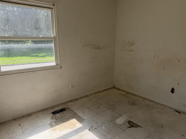 418 Franklin Road, Pontiac, MI 48341