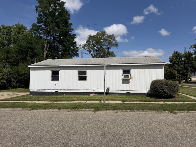 418 Franklin Road, Pontiac, MI 48341