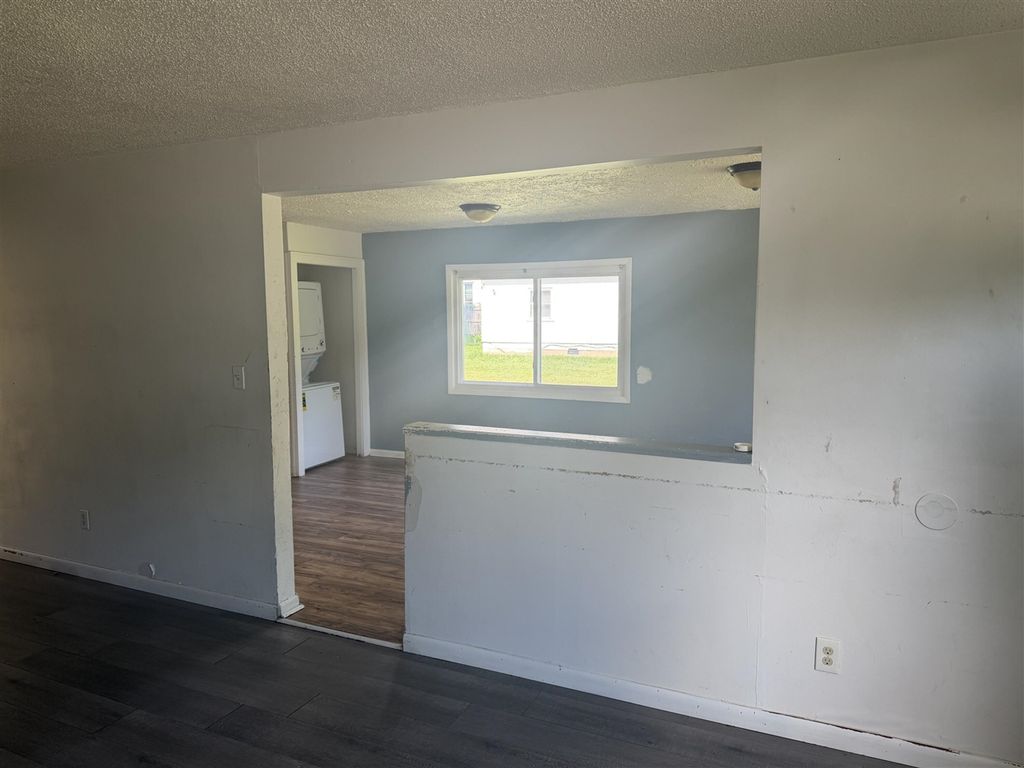 418 Franklin Road, Pontiac, MI 48341