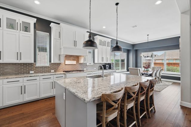 405 Nora Lane, Argyle, TX 76226