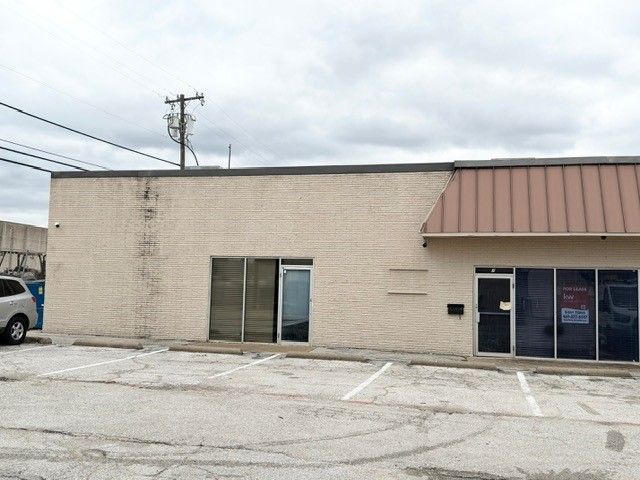 1111 Summit Avenue 7, Plano, TX 75074