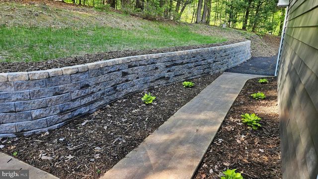 10315 TANGLEWOOD DR, Huntingdon, PA 16652