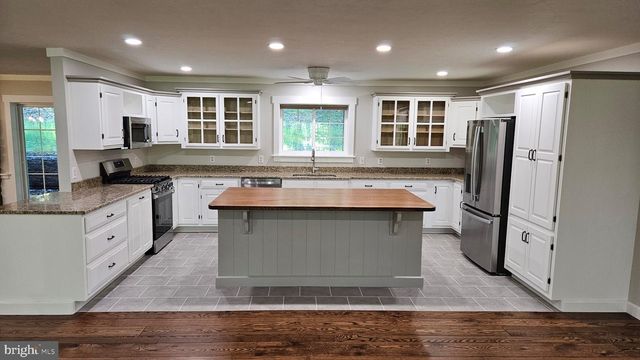 10315 TANGLEWOOD DR, Huntingdon, PA 16652