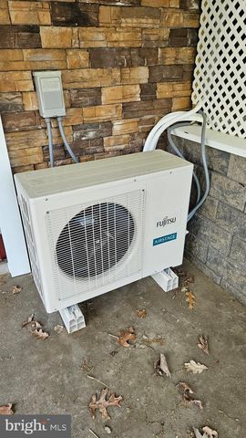 10315 TANGLEWOOD DR, Huntingdon, PA 16652