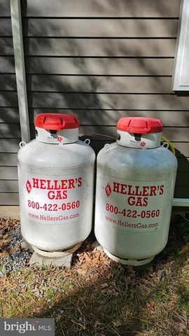 10315 TANGLEWOOD DR, Huntingdon, PA 16652