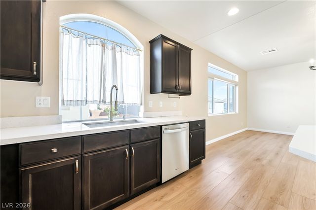 6328 Rock Stream Lane, Las Vegas, NV 89141