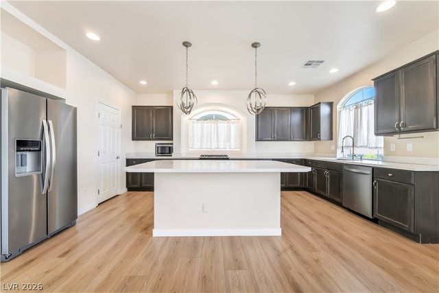 6328 Rock Stream Lane, Las Vegas, NV 89141