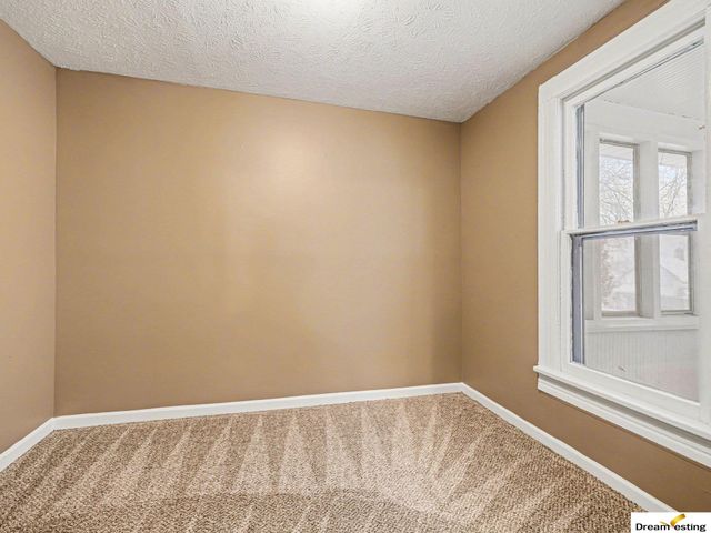 5124 S 23rd Street, Omaha, NE 68107