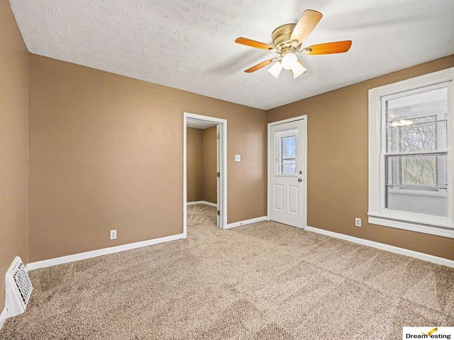 5124 S 23rd Street, Omaha, NE 68107