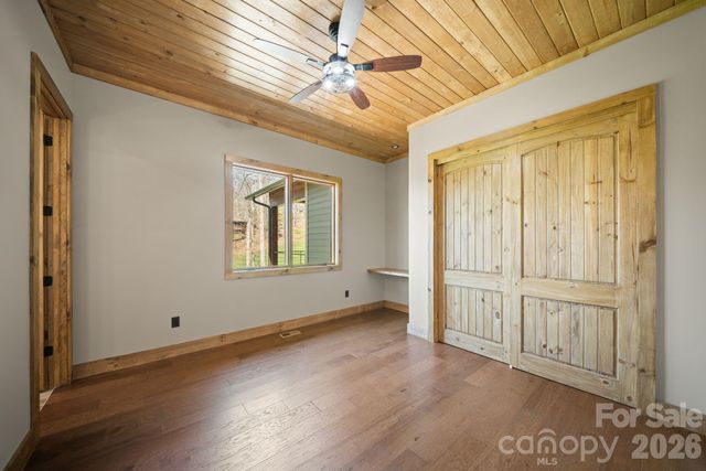 296 Austin Mountain Drive, Burnsville, NC 28714