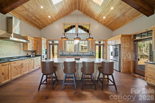 296 Austin Mountain Drive, Burnsville, NC 28714