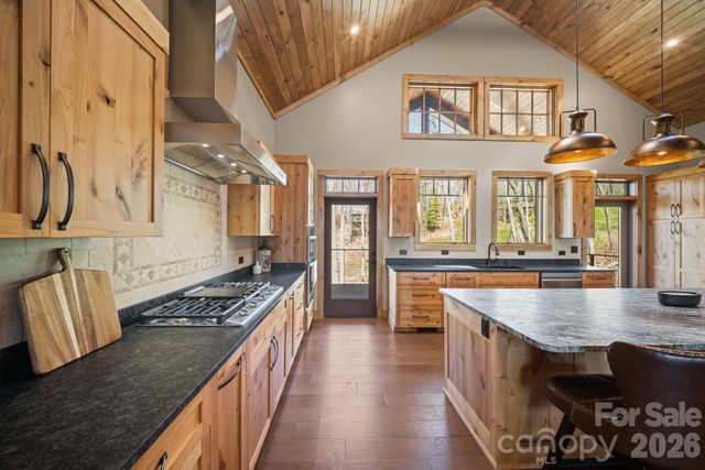 296 Austin Mountain Drive, Burnsville, NC 28714