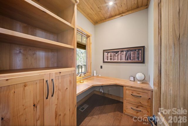 296 Austin Mountain Drive, Burnsville, NC 28714