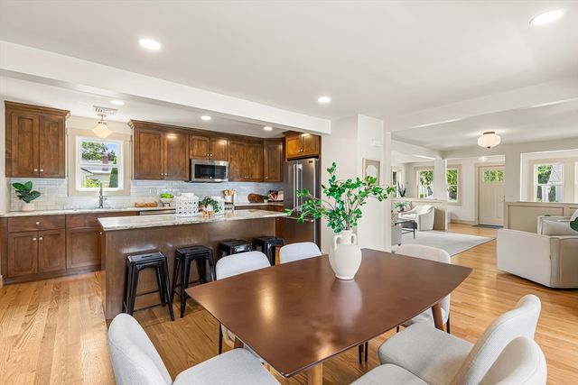210 Promenade Street, Barrington, RI 02806