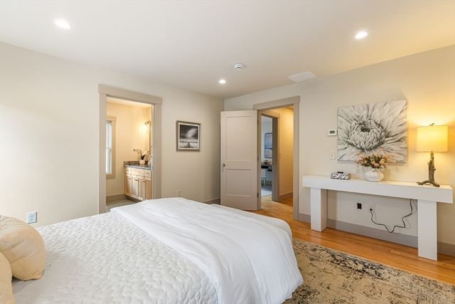 210 Promenade Street, Barrington, RI 02806