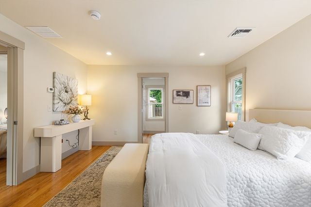 210 Promenade Street, Barrington, RI 02806