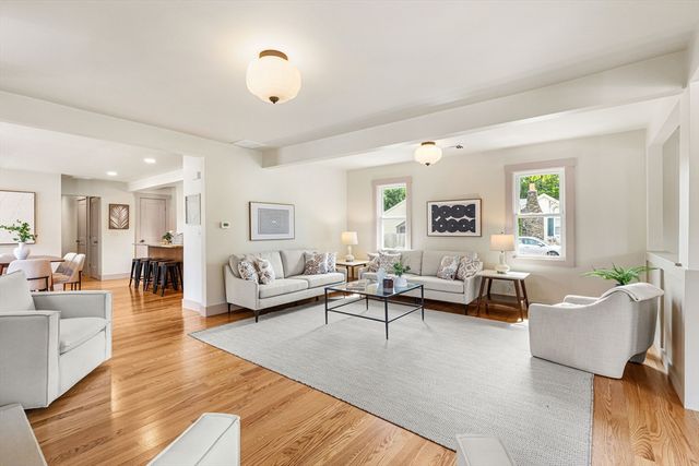 210 Promenade Street, Barrington, RI 02806