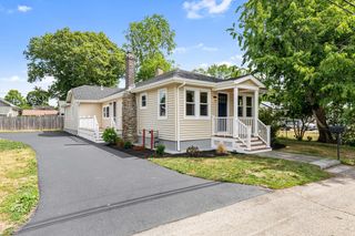 210 Promenade Street, Barrington, RI 02806