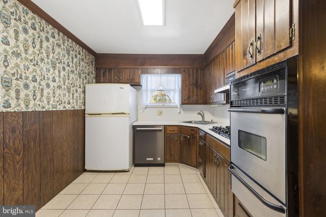 5104 MCFAUL RD, Baltimore, MD 21206