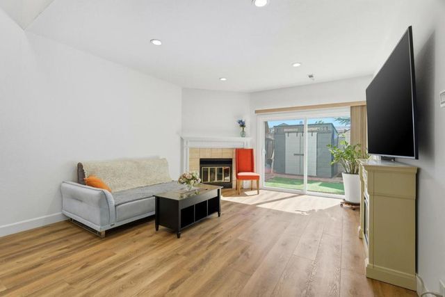 668 Erie Circle, Milpitas, CA 95035