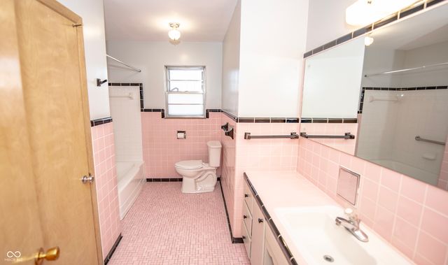 5502 Radnor Road, Indianapolis, IN 46226