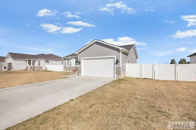 580 Sanford Street, Idaho Falls, ID 83404