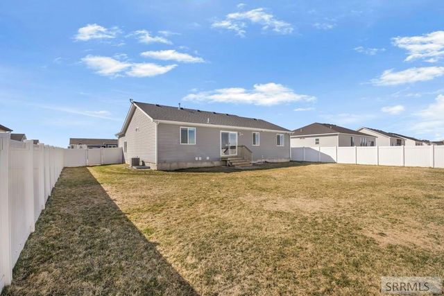 580 Sanford Street, Idaho Falls, ID 83404