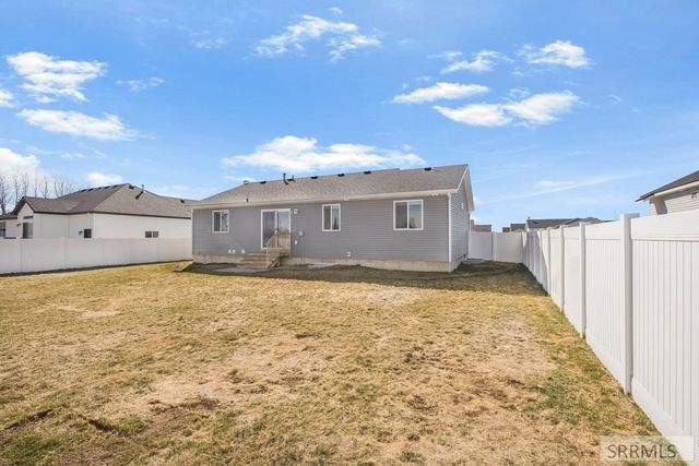580 Sanford Street, Idaho Falls, ID 83404