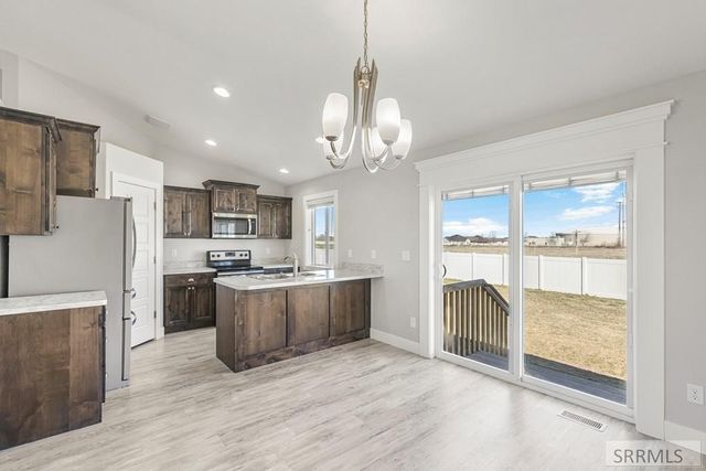 580 Sanford Street, Idaho Falls, ID 83404