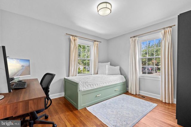 2909 FAIRMONT ST, Falls Church, VA 22042