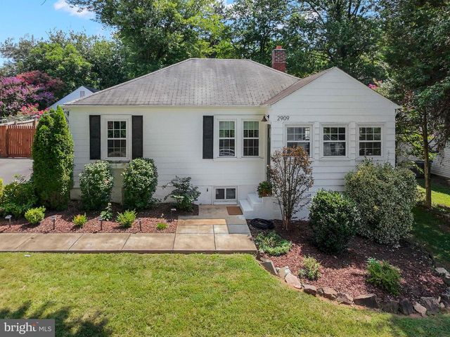 2909 FAIRMONT ST, Falls Church, VA 22042