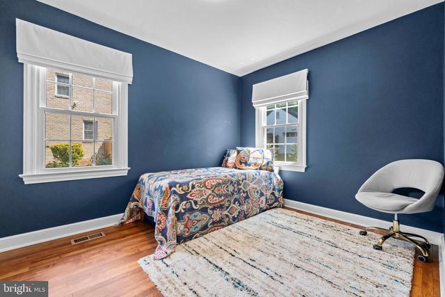 2909 FAIRMONT ST, Falls Church, VA 22042