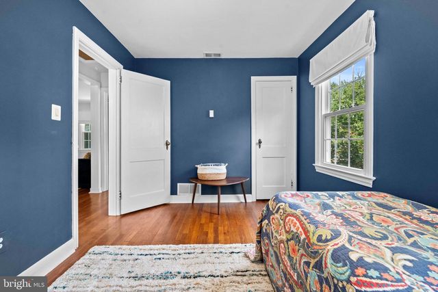 2909 FAIRMONT ST, Falls Church, VA 22042
