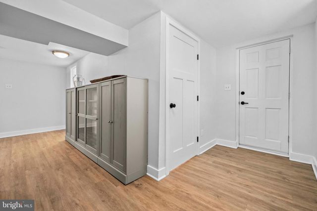 2909 FAIRMONT ST, Falls Church, VA 22042