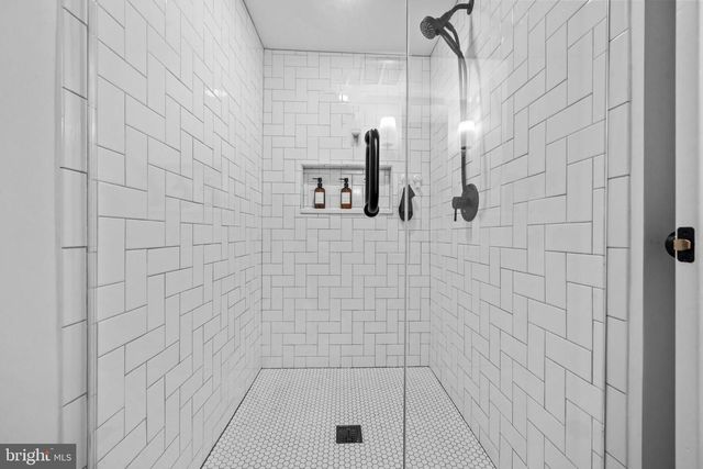 2909 FAIRMONT ST, Falls Church, VA 22042