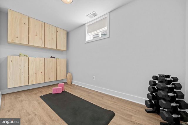 2909 FAIRMONT ST, Falls Church, VA 22042