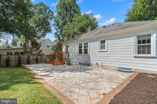 2909 FAIRMONT ST, Falls Church, VA 22042