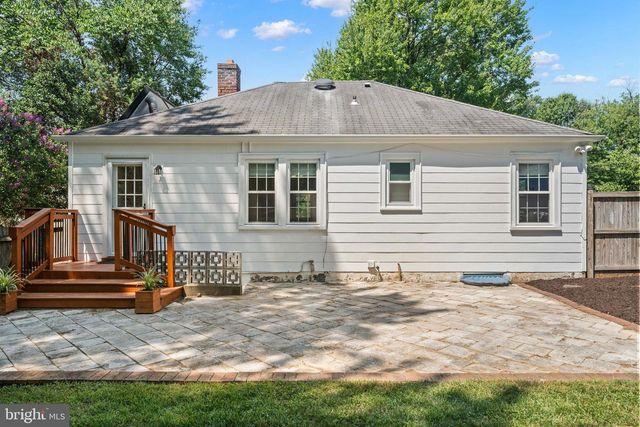 2909 FAIRMONT ST, Falls Church, VA 22042