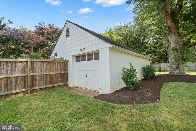 2909 FAIRMONT ST, Falls Church, VA 22042
