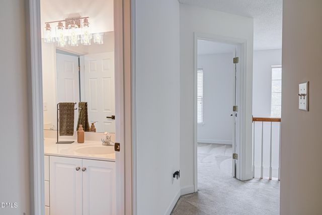 2517 Cambridge Road, Burlington, NC 27215