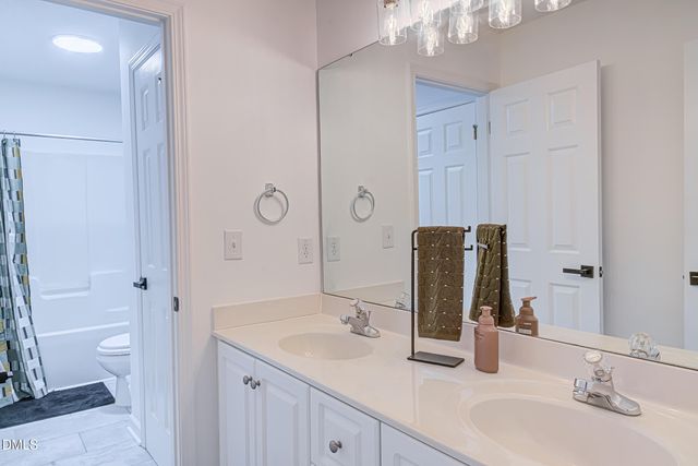 2517 Cambridge Road, Burlington, NC 27215
