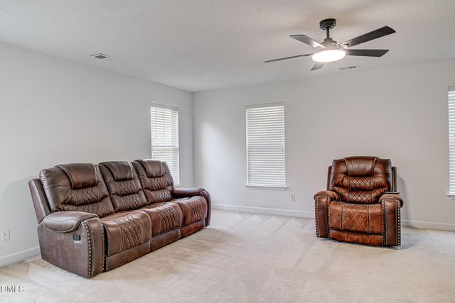 2517 Cambridge Road, Burlington, NC 27215