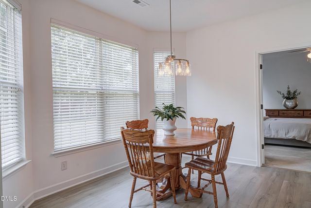 2517 Cambridge Road, Burlington, NC 27215